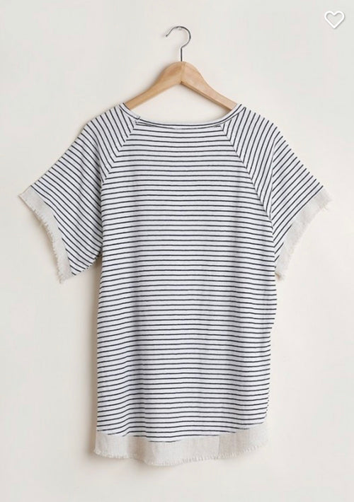 Striped short sleeve with frayed hem